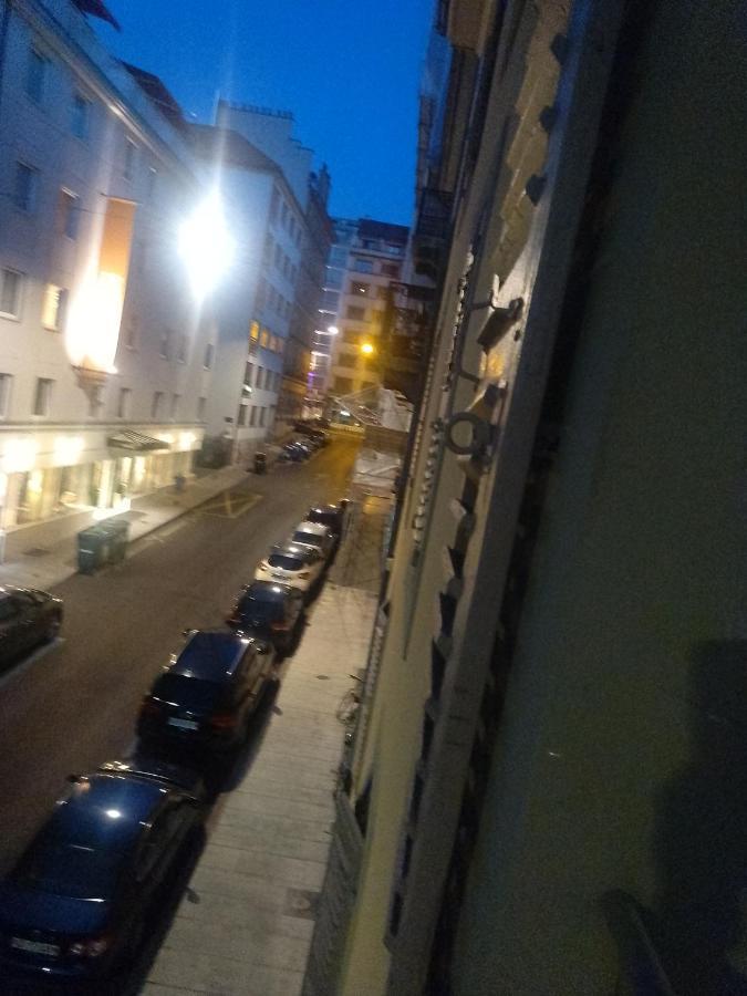 Charming Flat Center And Near The Lake Ginevra Esterno foto